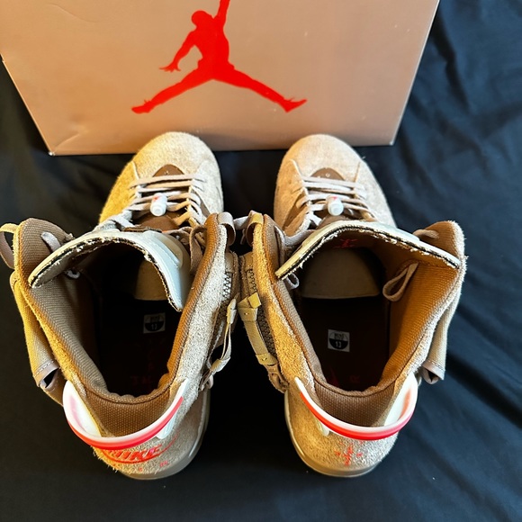 *SOLD* Jordan 6 Retro Travis Scott British Khaki Men’s Size 13 - Picture 5 of 10